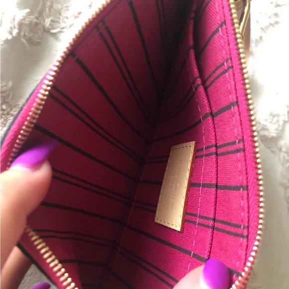 Neverfull pm wristlet - Picture 4 of 6